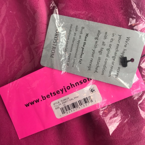 BETSEY JOHNSON Dress Pink Ruffled Hem Sleeveless Knee Length Crepe - Picture 4 of 7